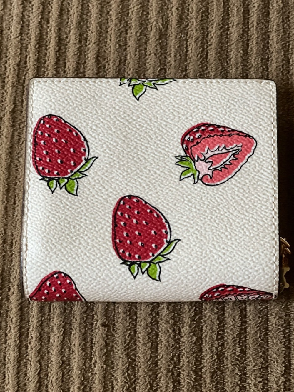 Coach Snap Wallet
With Strawberry Print NWT - Picture 2 of 3
